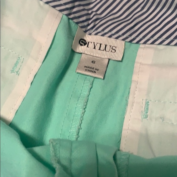 Pair of women’s shorts from JCPenney, both are a size 6. - Picture 7 of 7